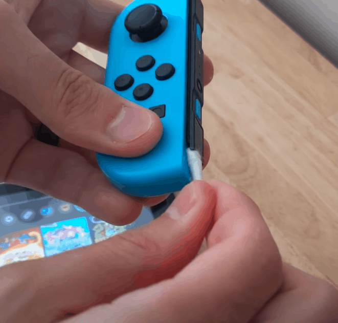 left joycon not charging clean with qtip