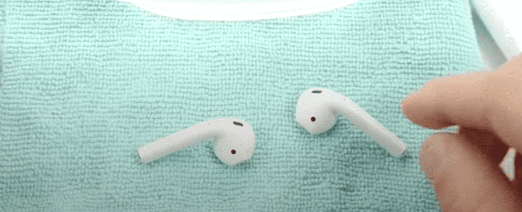 dry out wet airpods on microfiber cloth