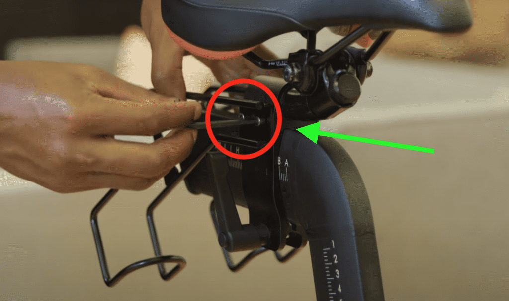 how to remove peloton weight holder